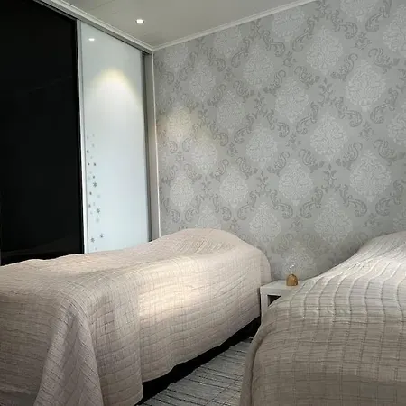 Cozy Near Santa Village W Free Parking Apartment Rovaniemi