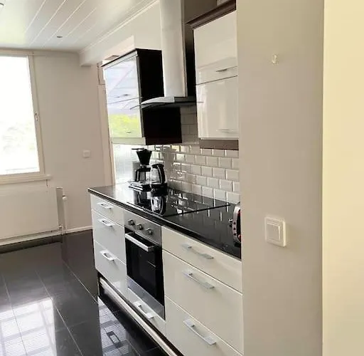 Cozy Near Santa Village W Free Parking Apartament